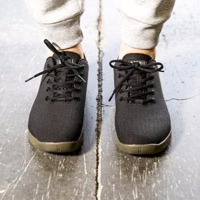 Black Ivy Trainer