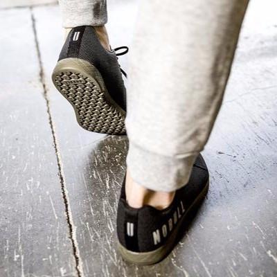 Black Ivy Trainer