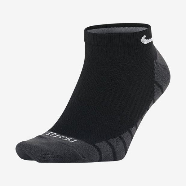 Dry Lightweight No-Show Training Socks