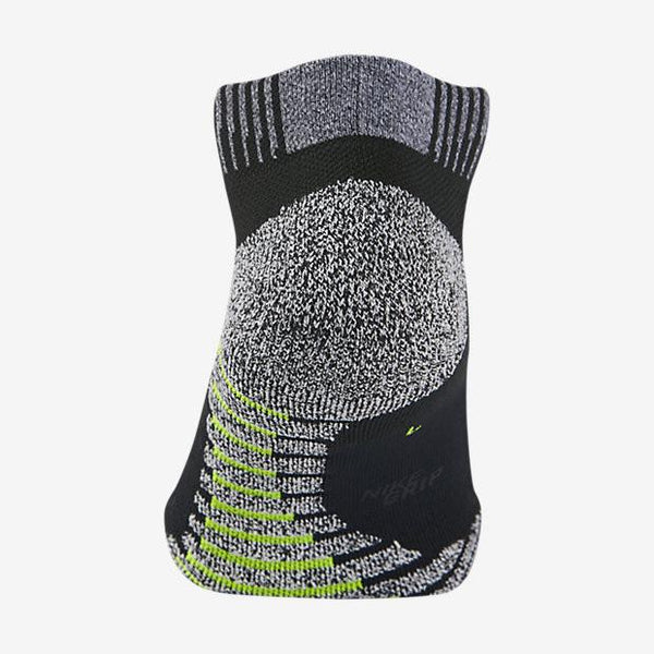 NikeGrip Lightweight Low