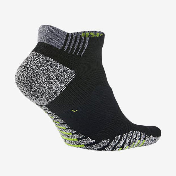 NikeGrip Lightweight Low