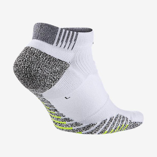 NikeGrip Lightweight Low