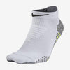 NikeGrip Lightweight Low