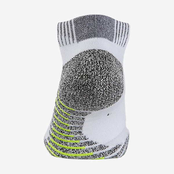 NikeGrip Lightweight Low